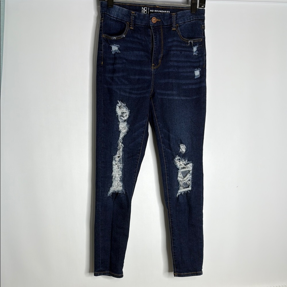 No Boundaries Blue distressed Skinny Jeans